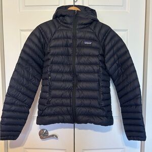 EUC Patagonia Women's Down Sweater Hoody